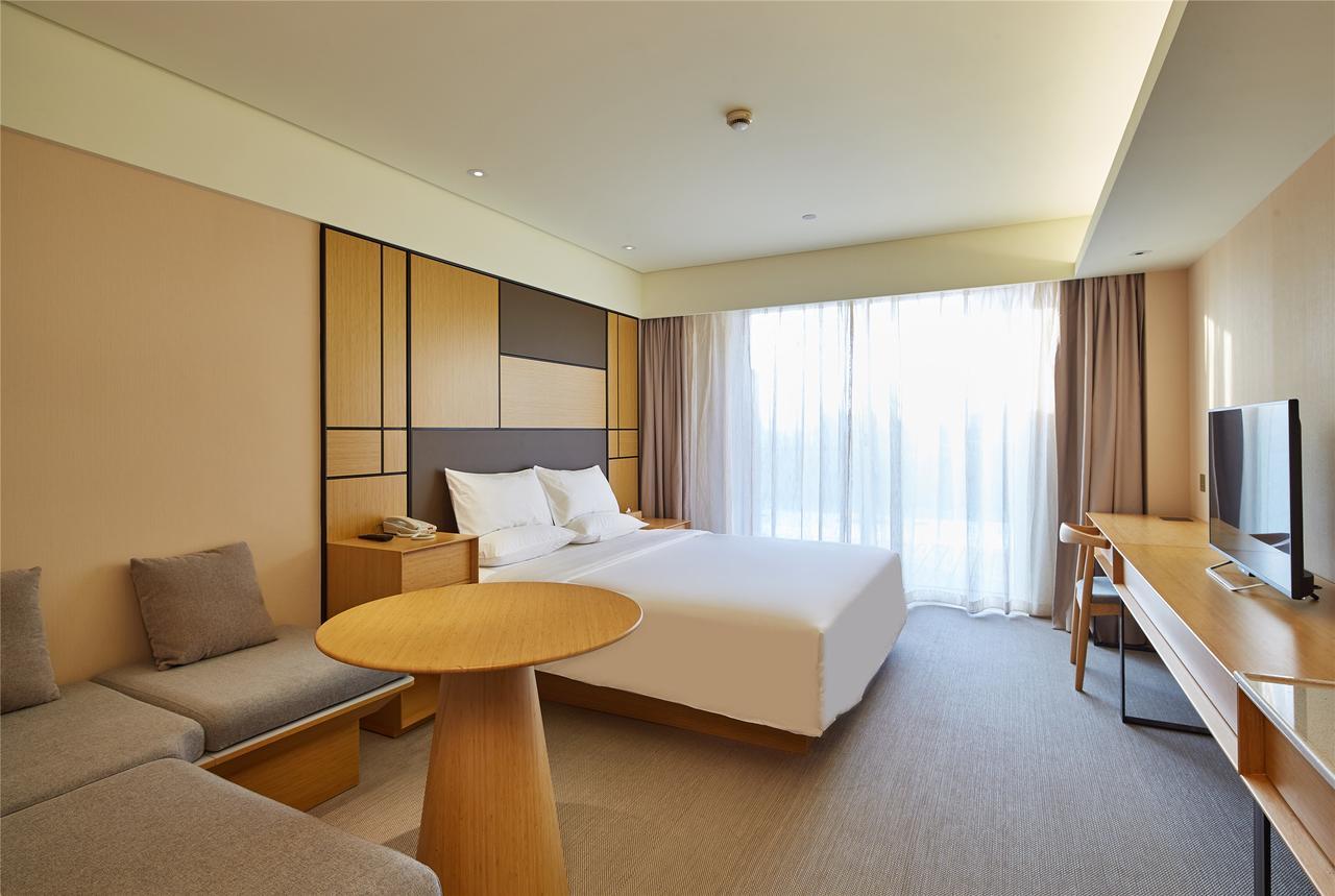 Ji Hotel Shanghai Lujiazui South Pudong Road Экстерьер фото